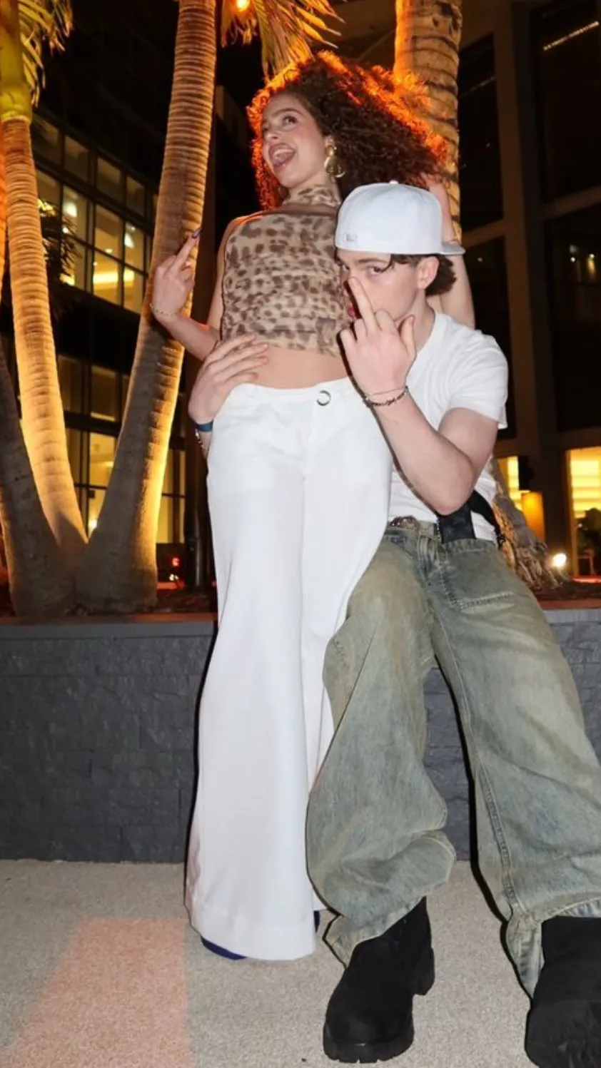 ai character: Noah background