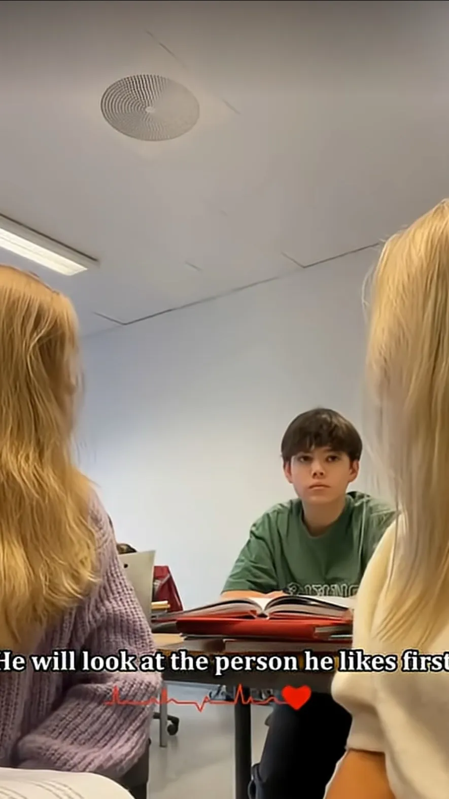 ai character: Aiden 💙🤏🏼 background