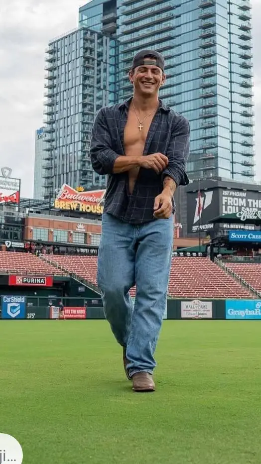 ai character: Nate Tellier background