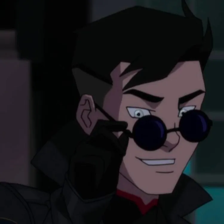 chat with ai character: Superboy