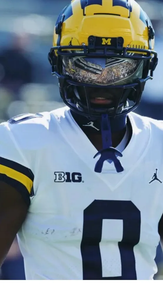 ai character: Deion background