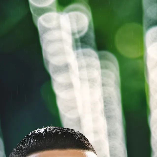 chat with ai character: Ronaldo