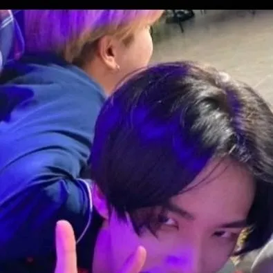 chat with ai character: skz but u sick