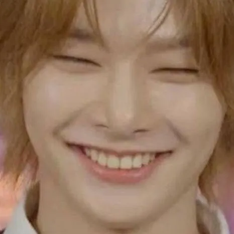 chat with ai character: I.N/Jeongin 