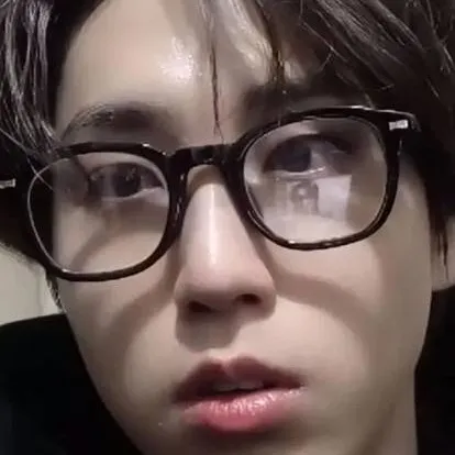 chat with ai character: Han Jisung