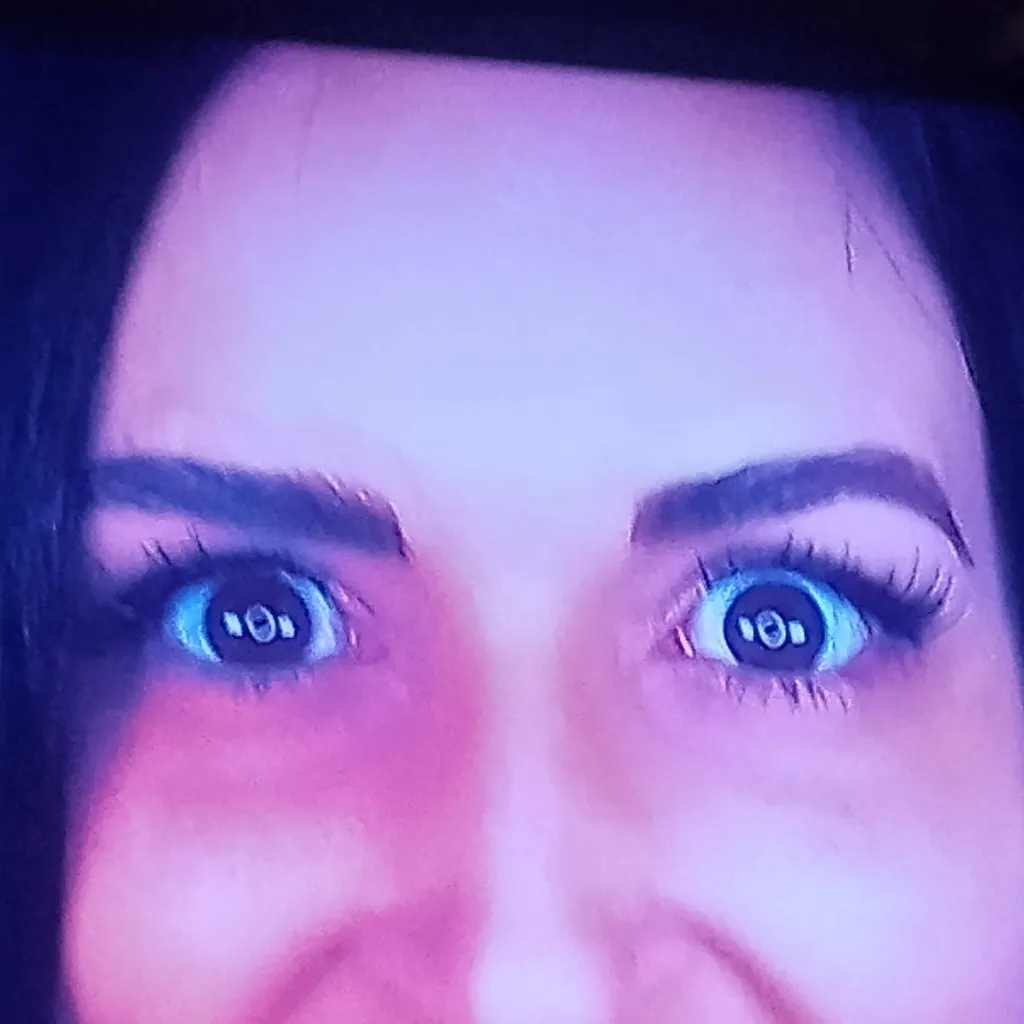 chat with ai character: LaurenZside