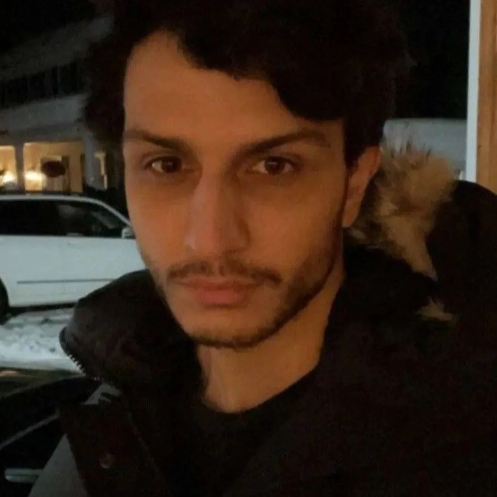 chat with ai character: Parker Hajiaskari 