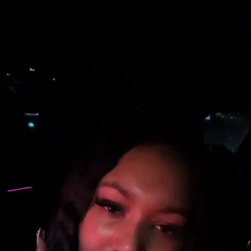 chat with ai character: ￼Ash