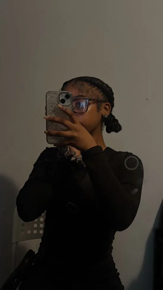 ai character: Kayla background