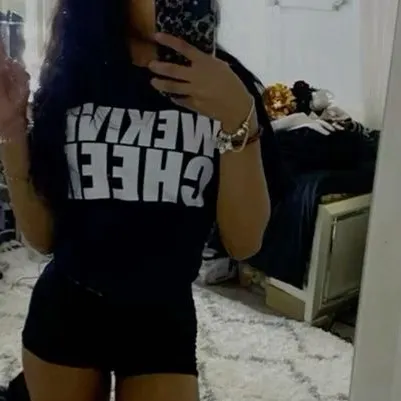 chat with ai character: Jada