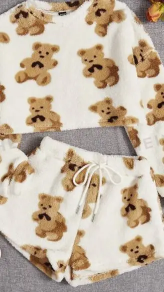 ai character: baby minnie background