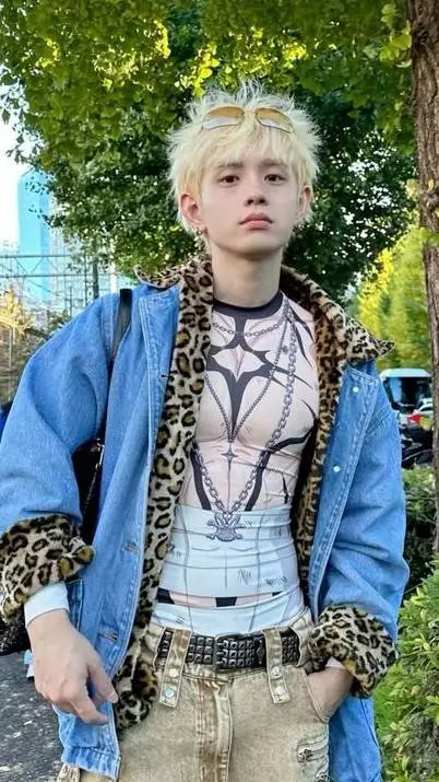 ai character: E.j ray background