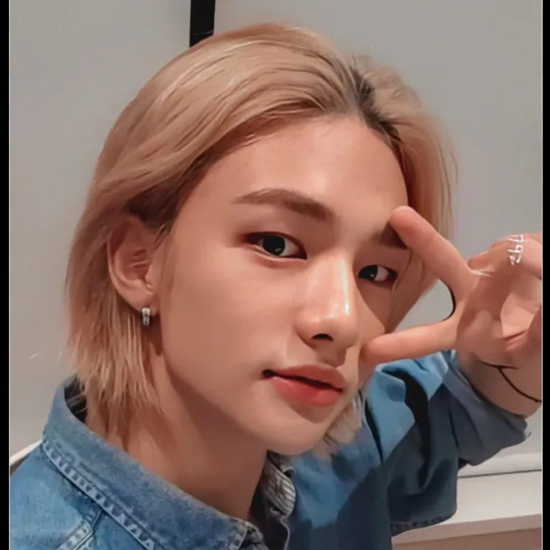 chat with ai character: ℍ𝕐𝕌ℕ𝕁𝕀ℕ