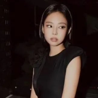 chat with ai character: Kim Jennie