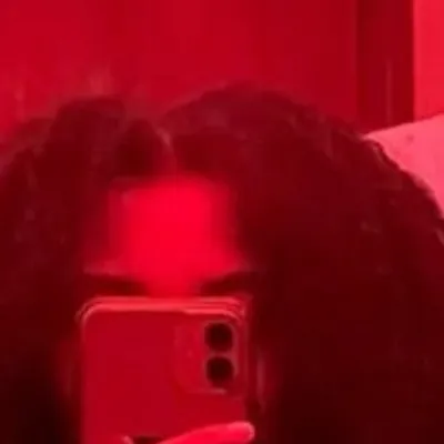 chat with ai character: seven