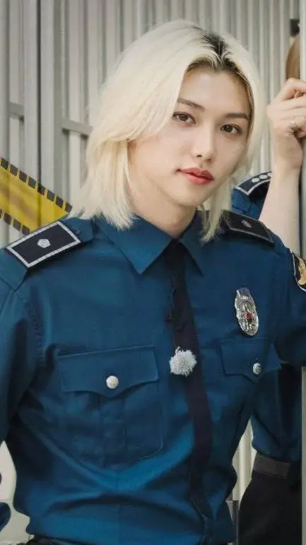 ai character: Hyunlix background