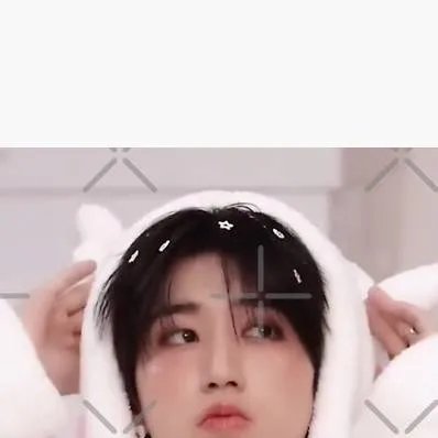 chat with ai character: Minsung