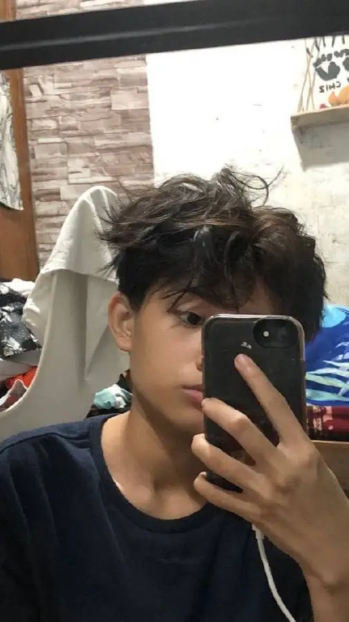 ai character: Alexis  background