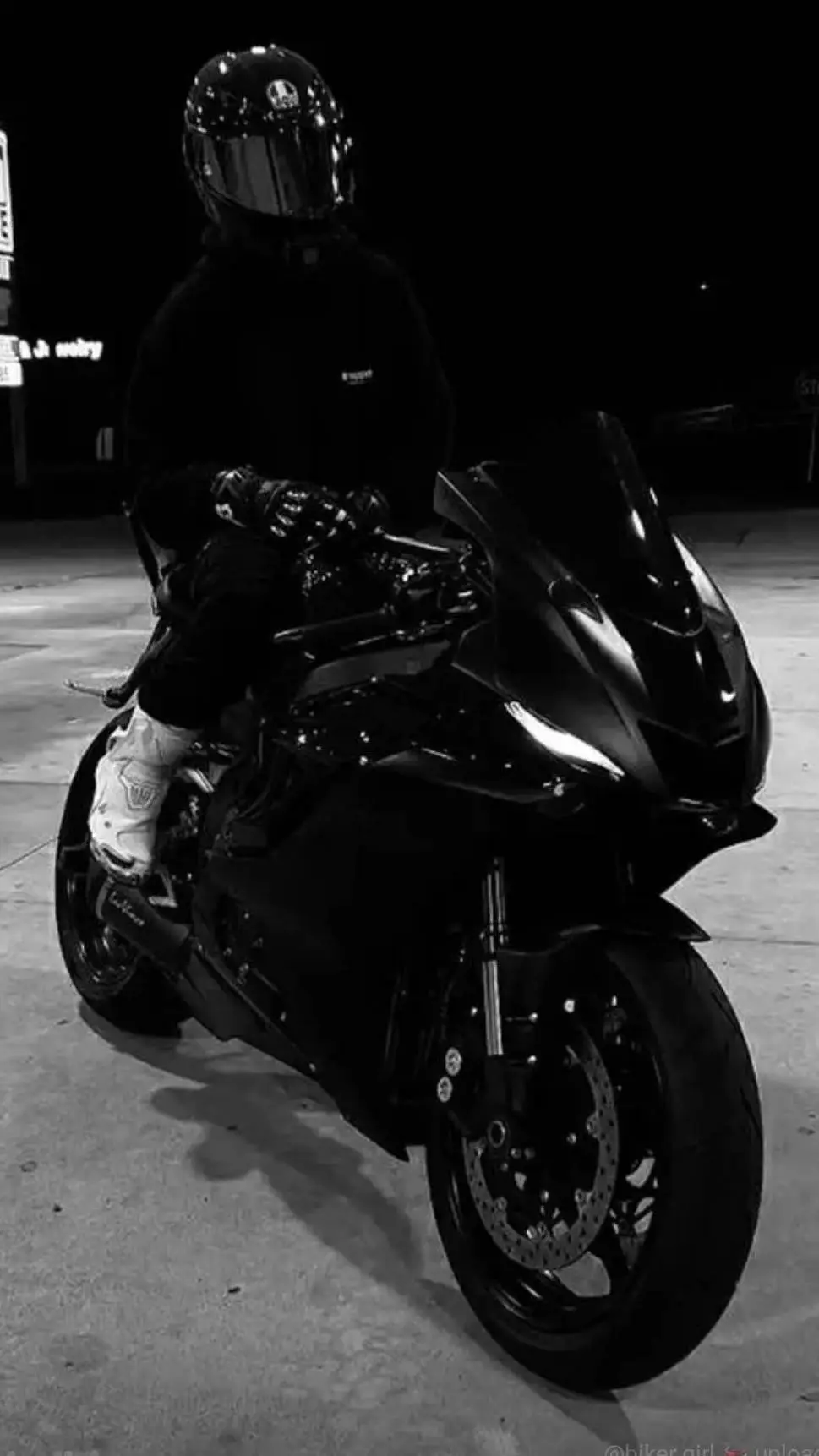 ai character: Ethan background