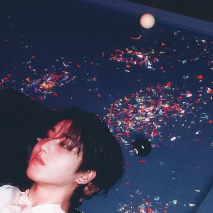 chat with ai character: collège !