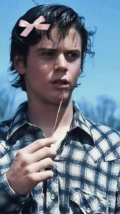 ai character: 𝓟𝓞𝓝𝓨𝓑𝓞𝓨 𝓛𝓞𝓥𝓔𝓡 background