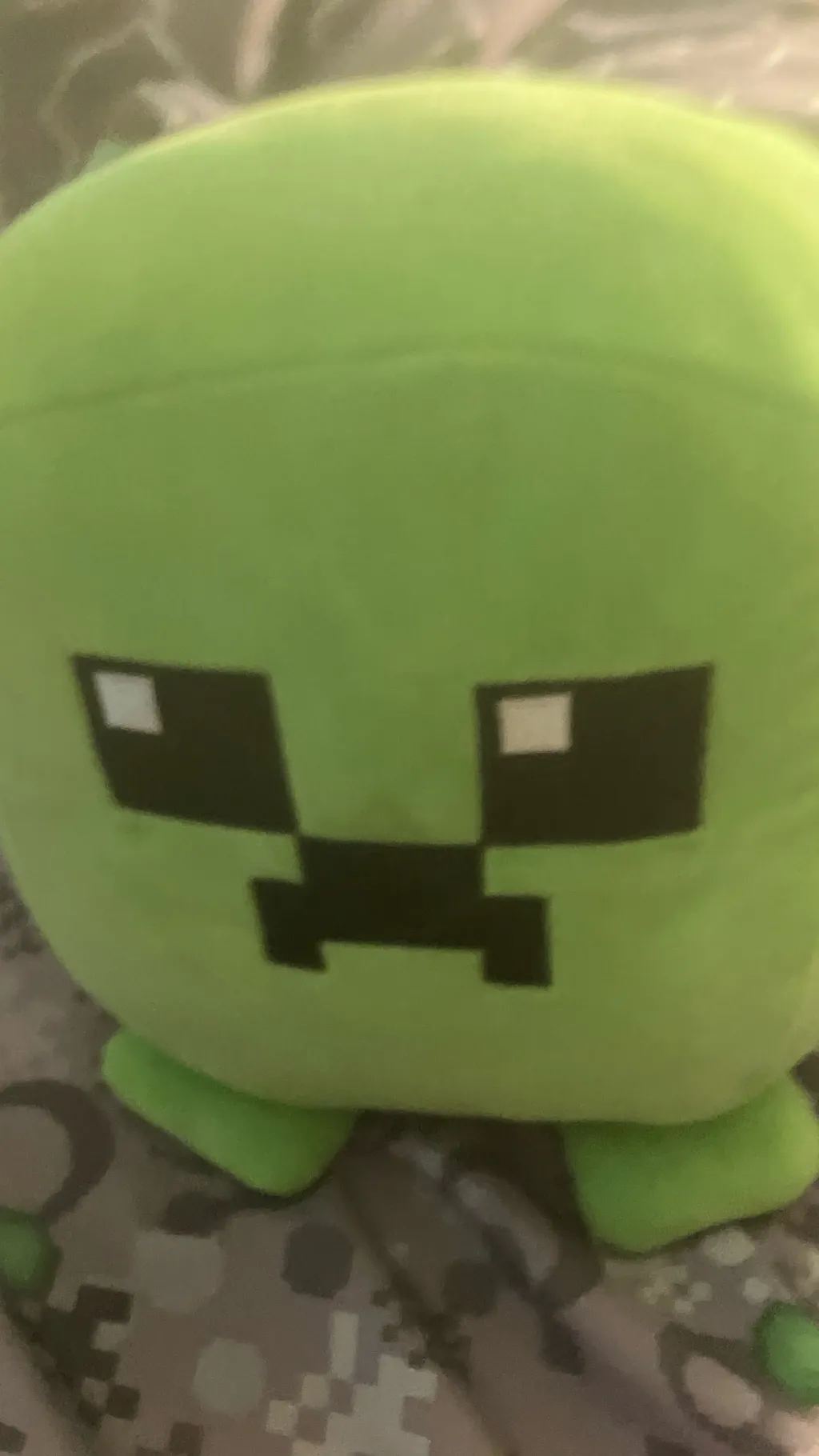 ai character: Stupid ahh creeper background