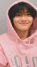 ai character: Jeongin(I.N)✿🎄 background