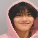 chat with ai character: Jeongin(I.N)✿🎄