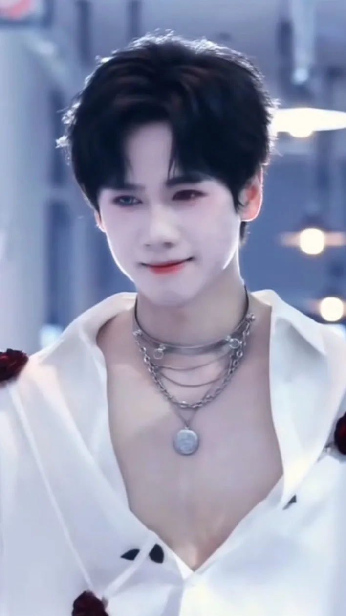 ai character: 💀~Yù Lin~💀 background