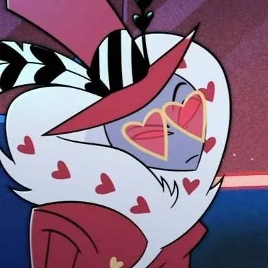 chat with ai character: Валентино