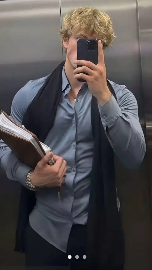 ai character: Josh  background