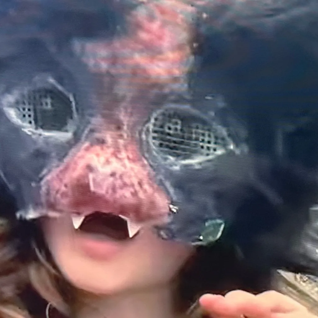 chat with ai character: cyber ￼￼Corvett 