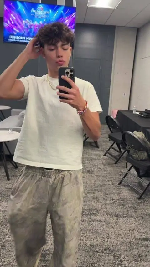 ai character: malachi barton  background