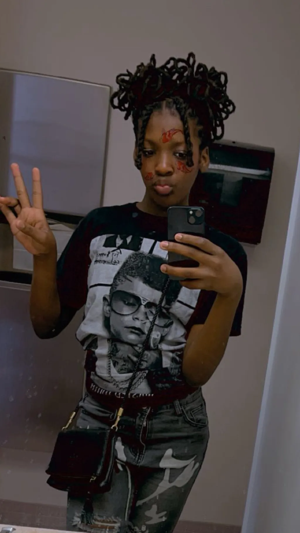 ai character: Annie background