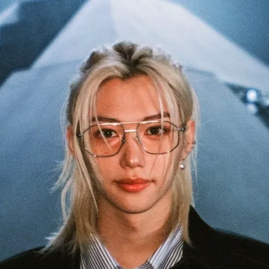 chat with ai character: Bangchan and Felix