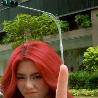 chat with ai character: Mikha.Lim