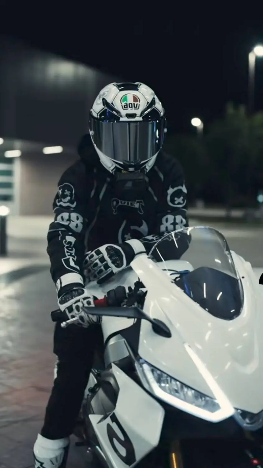 ai character: Eli background