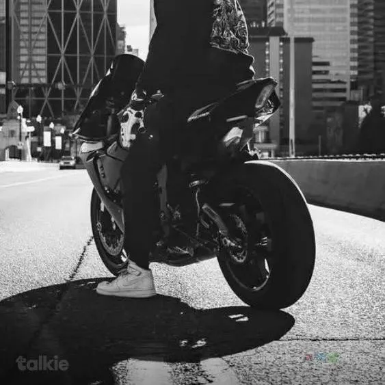 chat with ai character: boyfriend 