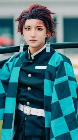 ai character: 🇯🇵Tanjiro Kamado💚 background