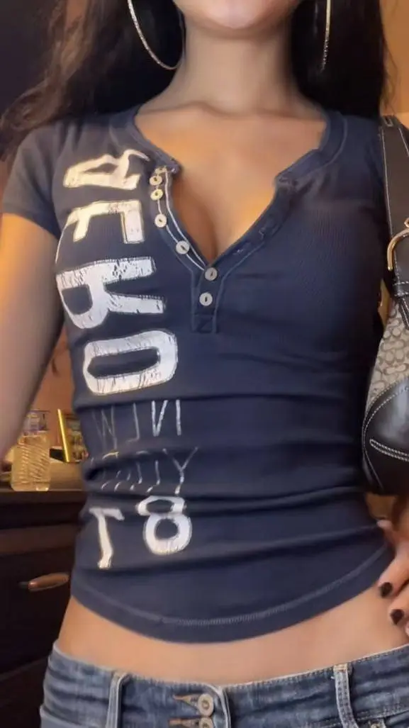 ai character: Christie  background