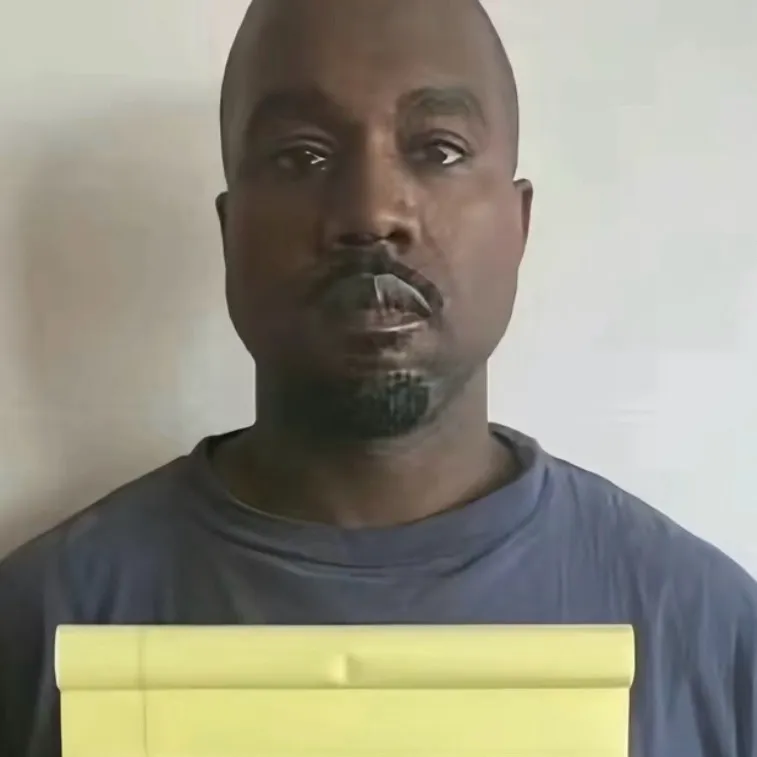 chat with ai character: School👍🏽