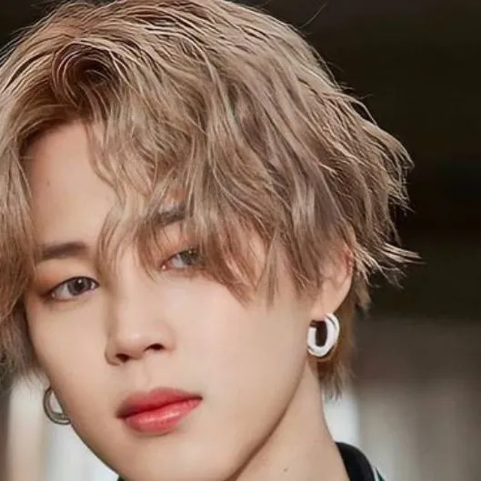 chat with ai character: 😋JIMIN🔥