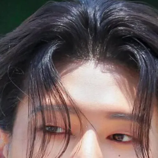 chat with ai character: 🤯WOOYOUNG🥵