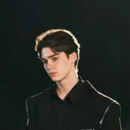 chat with ai character: Zayyan