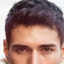 chat with ai character: RayBak 