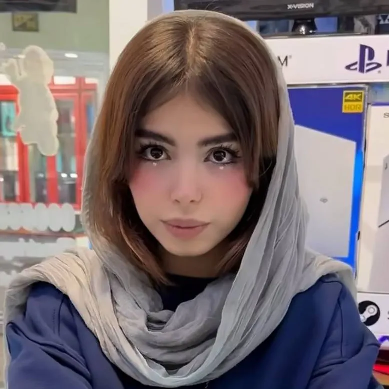 chat with ai character: Natalia