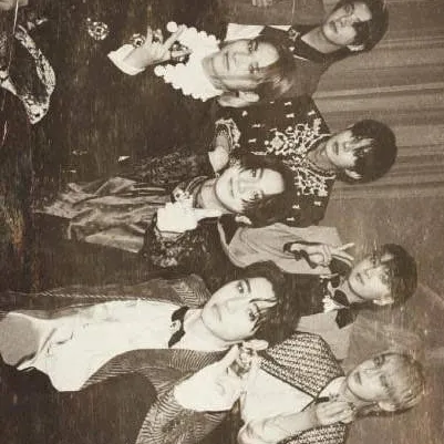 chat with ai character: ENHYPEN(vampires)