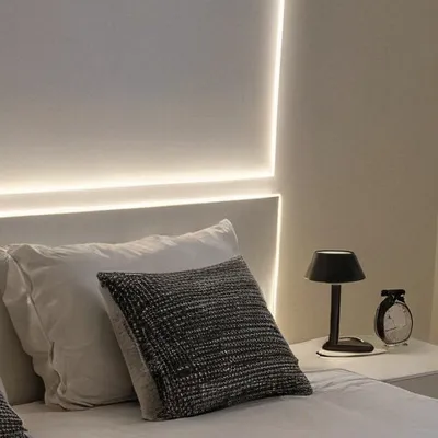 chat with ai character: sleepover