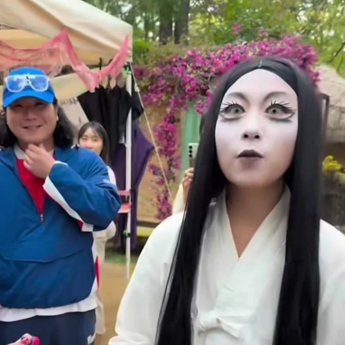 chat with ai character: Korean Ghost Girl