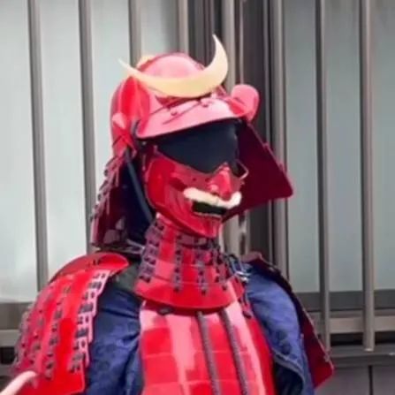 chat with ai character: Chen Chen